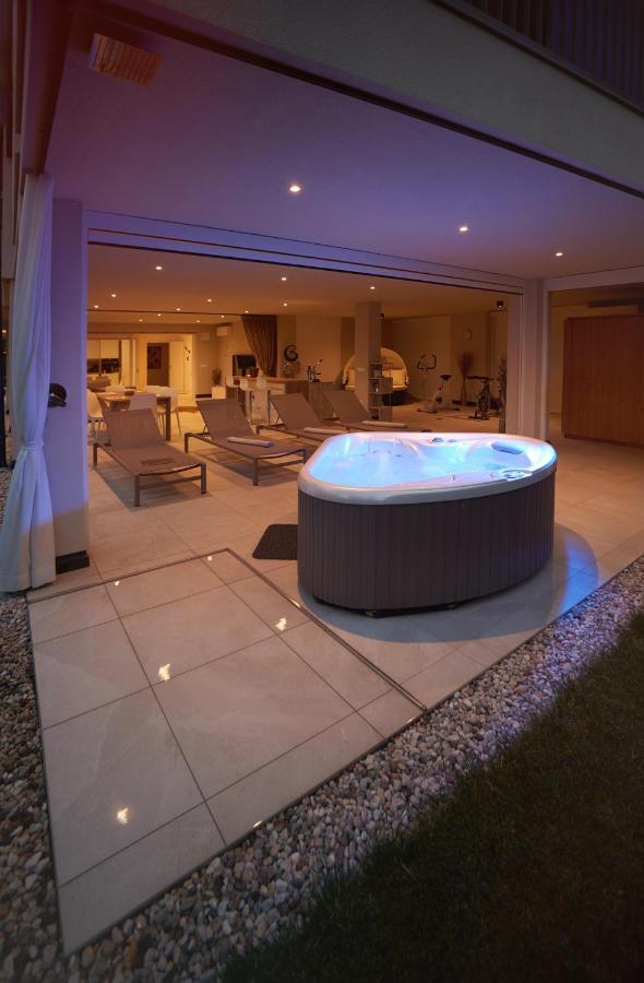 Penthouse & Garden - Luxury Apartment Postal / Burgstall Esterno foto